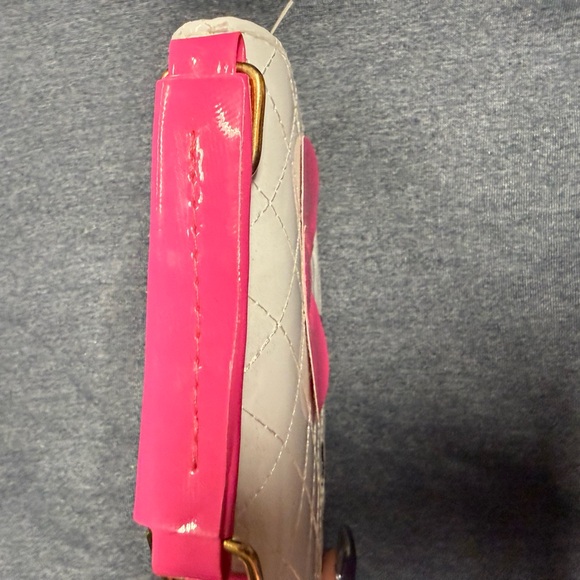 Hello Kitty Pink and White Quilted Bag - Picture 3 of 6